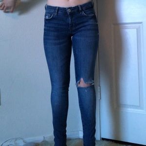 Skinny jeans
